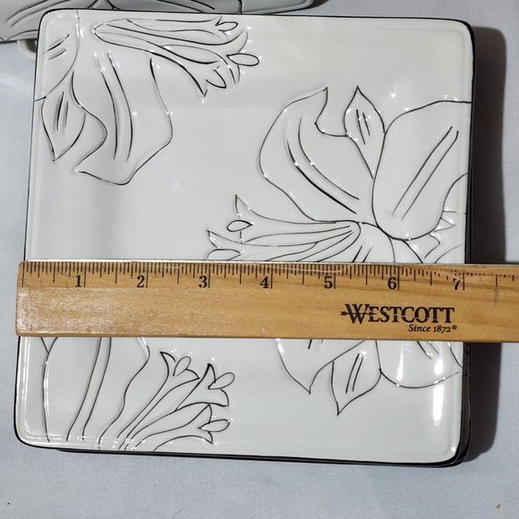 Laurie Gates Antilles White Square Salad  Plates 7" set of 4 flowered dessert - Picture 11 of 11